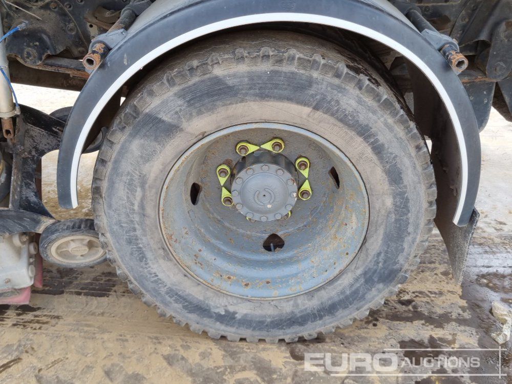 Подметально-уборочная машина 2004 Iveco ML130E18K: фото 9