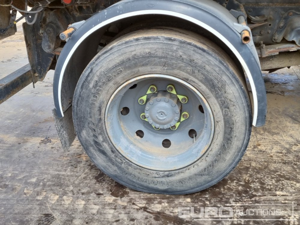 Подметально-уборочная машина 2004 Iveco ML130E18K: фото 12