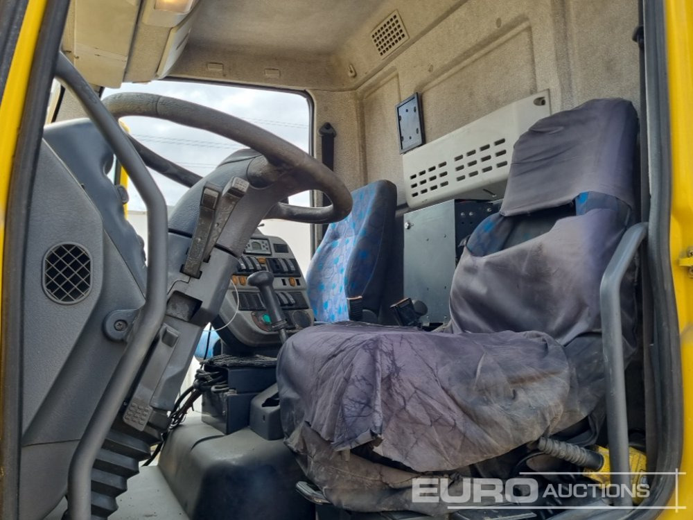 Подметально-уборочная машина 2004 Iveco ML130E18K: фото 27