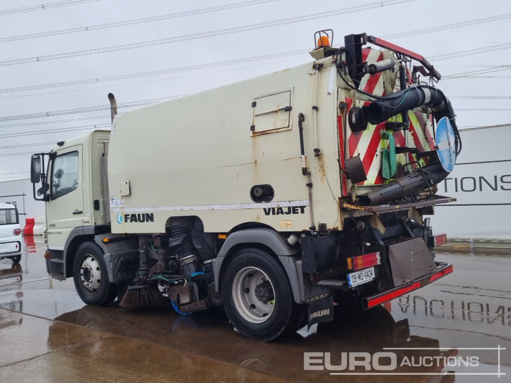2009 Mercedes Atego 1318 - Подметально-уборочная машина: фото 3 2009 Mercedes Atego 1318 - Подметально-уборочная машина: фото 3