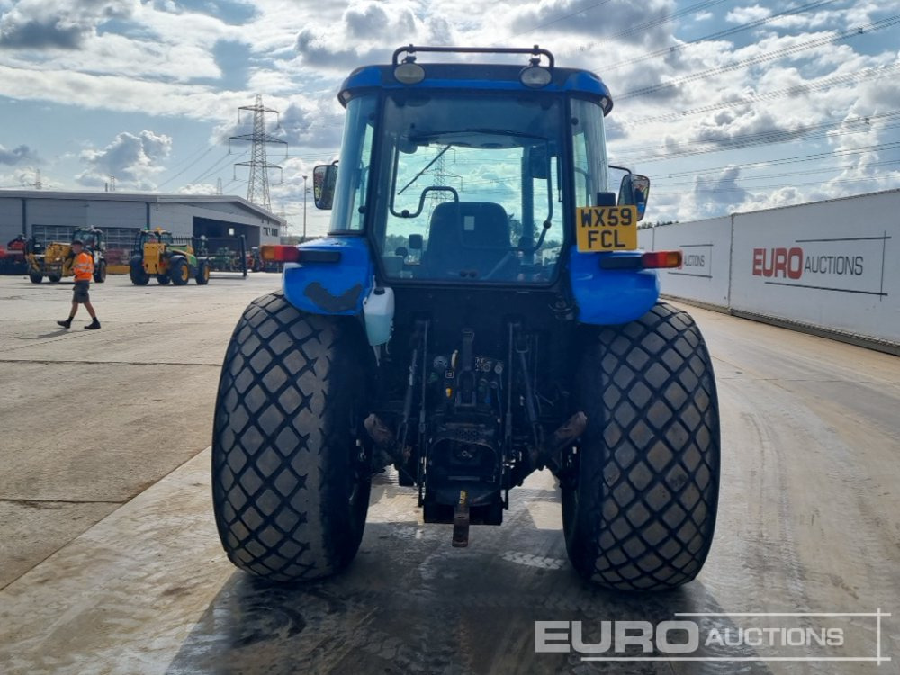 2010 New Holland TD5010 - Трактор: фото 4 2010 New Holland TD5010 - Трактор: фото 4