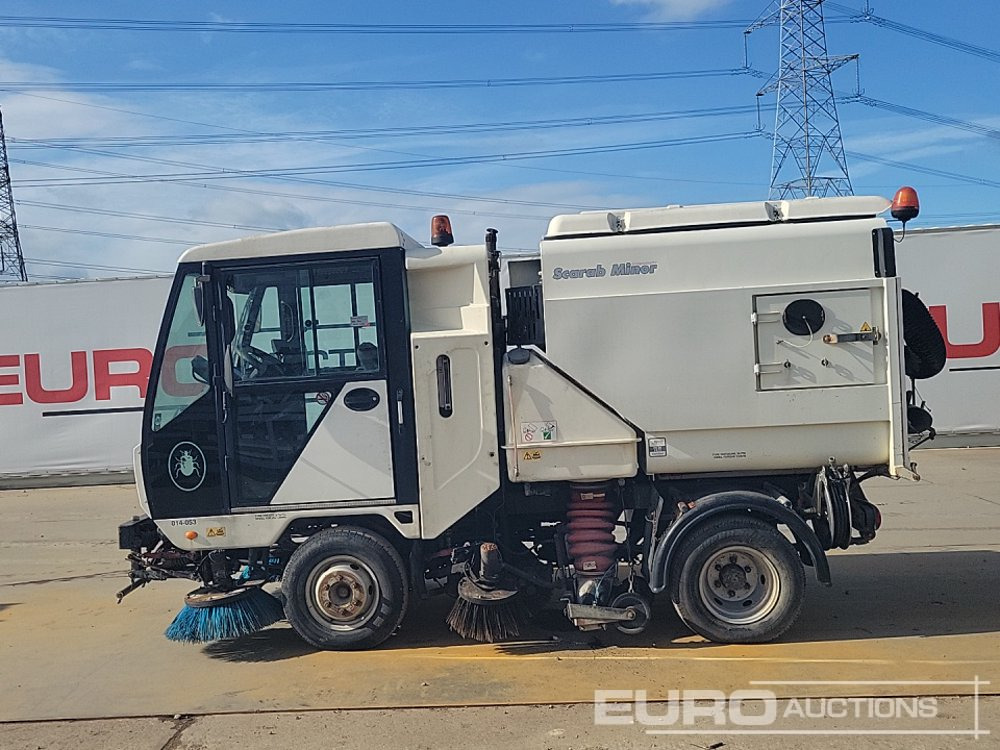 2012 Scarab 4x2 Road Sweeper, Reverse Camera, A/C - Подметально-уборочная машина: фото 2 2012 Scarab 4x2 Road Sweeper, Reverse Camera, A/C - Подметально-уборочная машина: фото 2