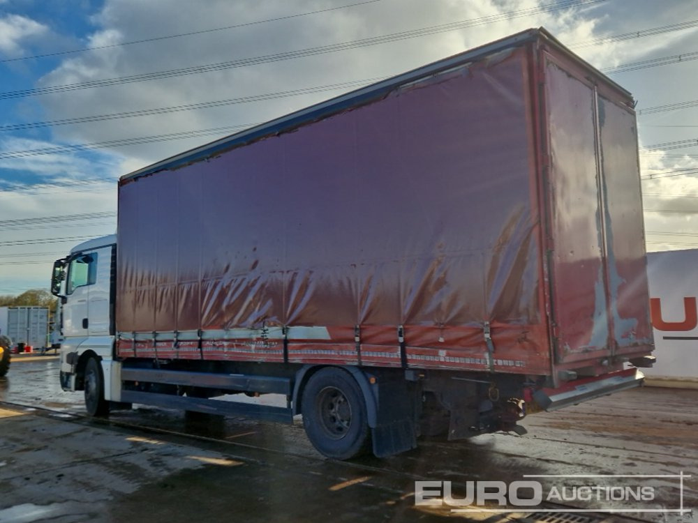 2013 MAN TGX18.400 - Тентованный грузовик: фото 3 2013 MAN TGX18.400 - Тентованный грузовик: фото 3