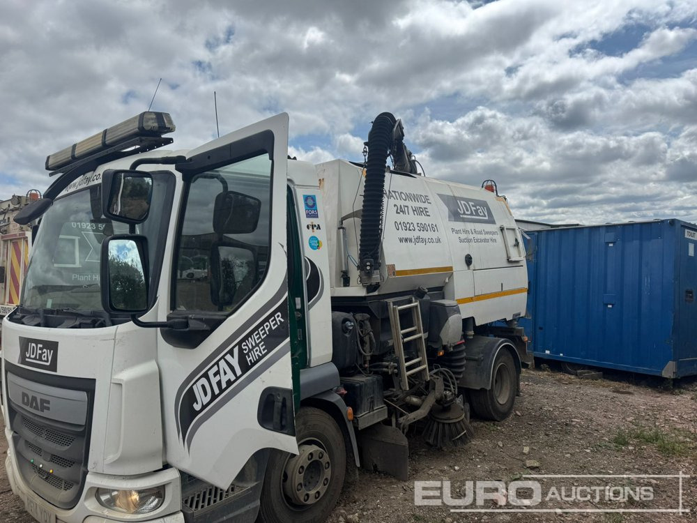 2014 DAF LF 180 FA - Подметально-уборочная машина: фото 2 2014 DAF LF 180 FA - Подметально-уборочная машина: фото 2