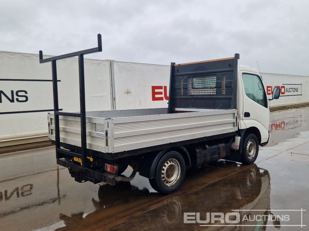 2014 Toyota Dyna - Малотоннажный бортовой грузовик: фото 5 2014 Toyota Dyna - Малотоннажный бортовой грузовик: фото 5