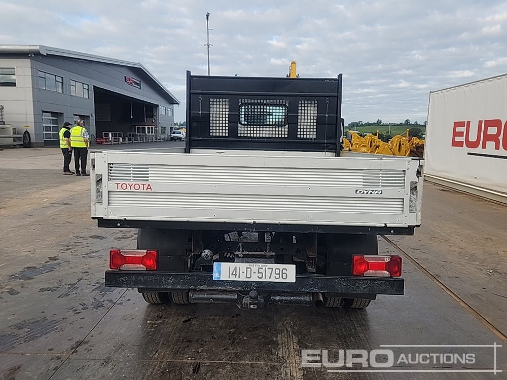 2014 Toyota Dyna - Грузовик бортовой/ Платформа: фото 4 2014 Toyota Dyna - Грузовик бортовой/ Платформа: фото 4