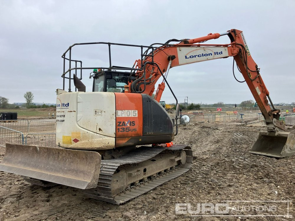 2015 Hitachi ZX135US-5B - Гусеничный экскаватор: фото 3 2015 Hitachi ZX135US-5B - Гусеничный экскаватор: фото 3