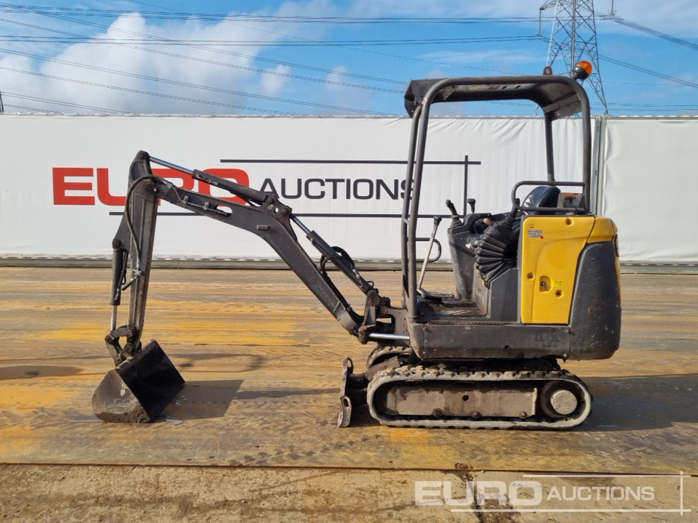 2015 Volvo EC15C - Мини-экскаватор: фото 2 2015 Volvo EC15C - Мини-экскаватор: фото 2