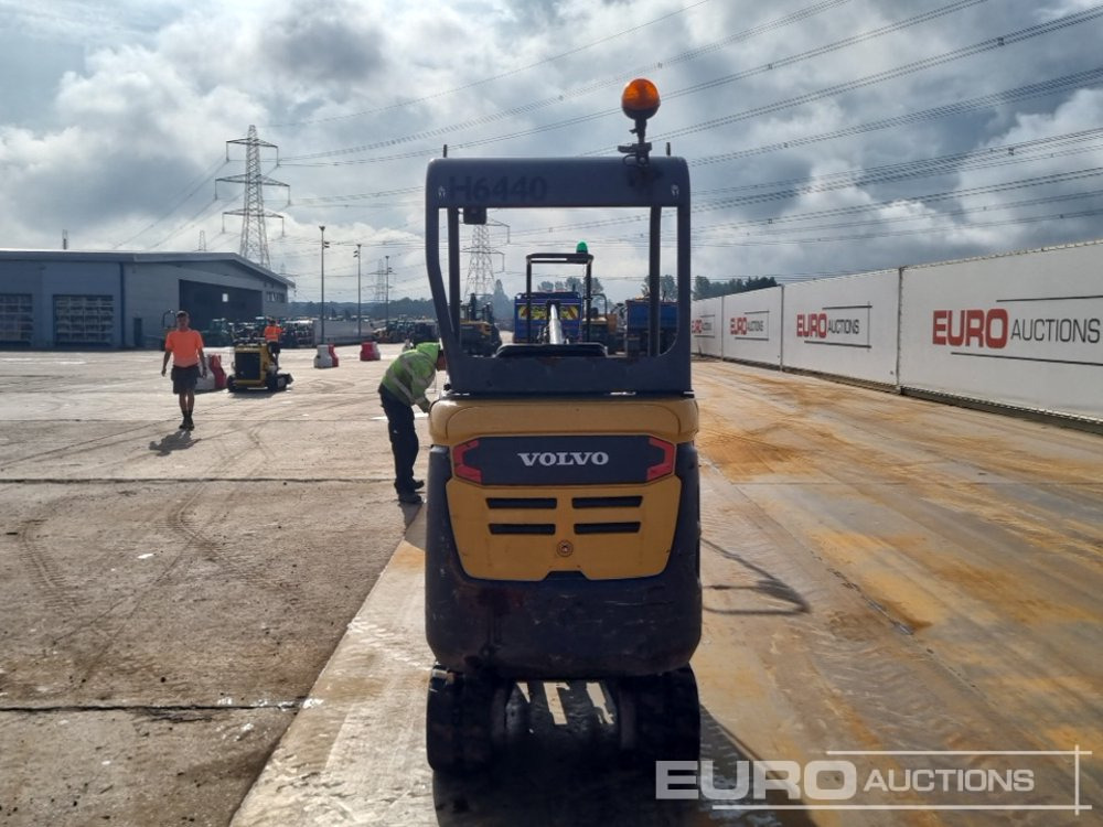 2015 Volvo EC15C - Мини-экскаватор: фото 4 2015 Volvo EC15C - Мини-экскаватор: фото 4