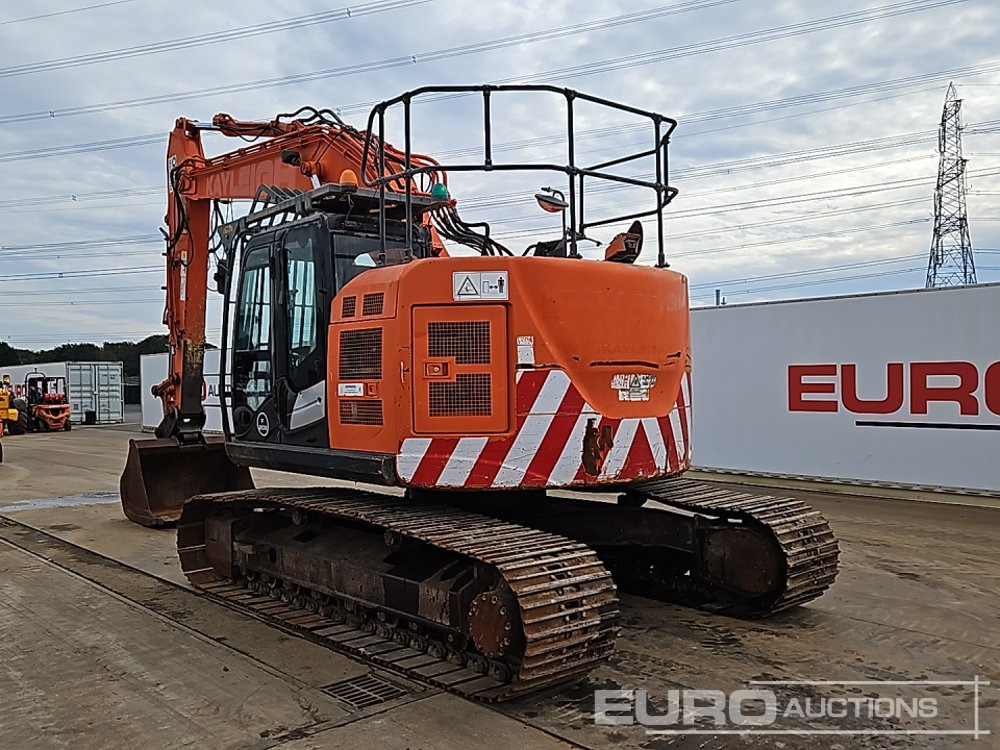 2016 Hitachi ZX225USLC-5B - Гусеничный экскаватор: фото 3 2016 Hitachi ZX225USLC-5B - Гусеничный экскаватор: фото 3