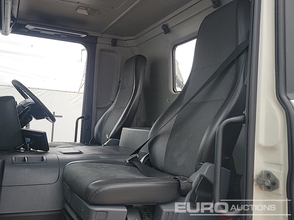 Грузовик-цистерна 2016 Scania P320: фото 36