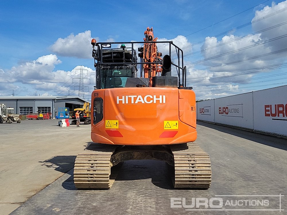 2019 Hitachi ZX135US-6 - Гусеничный экскаватор: фото 4 2019 Hitachi ZX135US-6 - Гусеничный экскаватор: фото 4