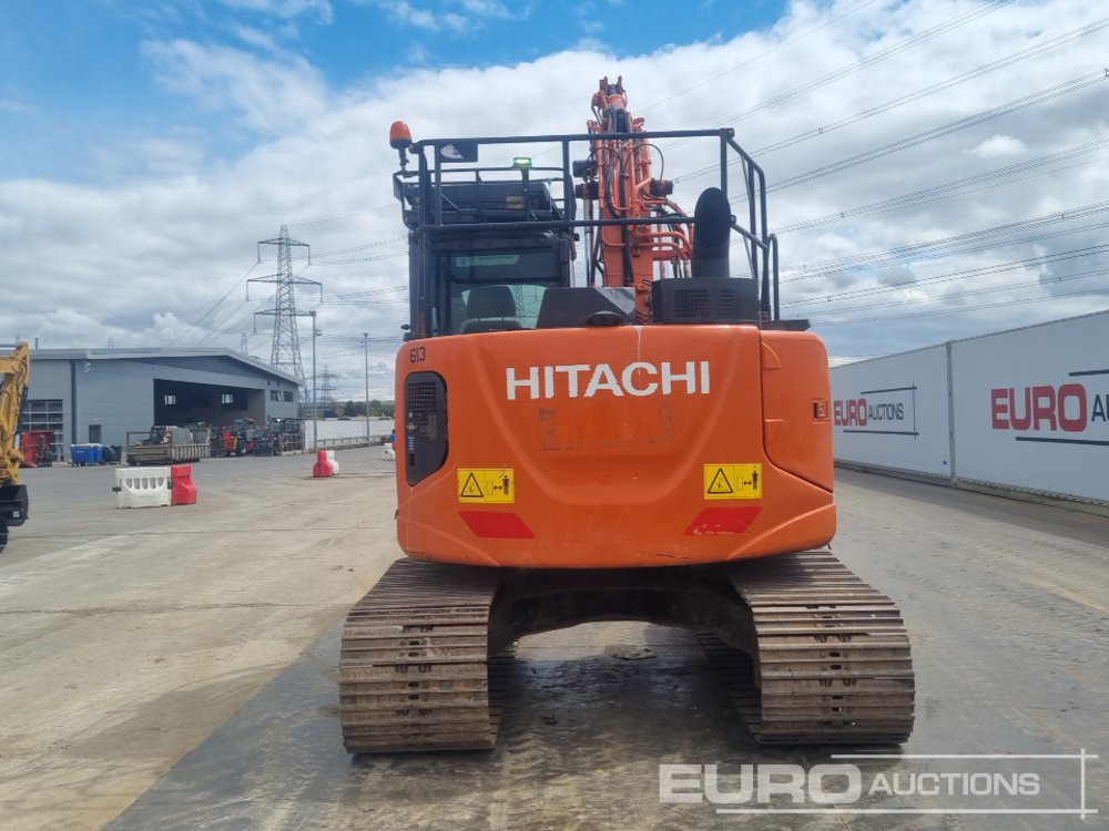 2019 Hitachi ZX135US-6 - Гусеничный экскаватор: фото 4 2019 Hitachi ZX135US-6 - Гусеничный экскаватор: фото 4