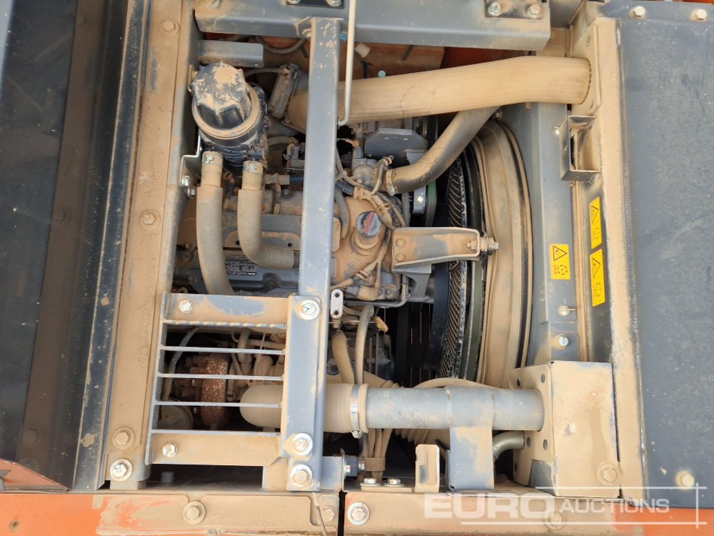 Гусеничный экскаватор 2021 Hitachi ZX130LCN-6: фото 36