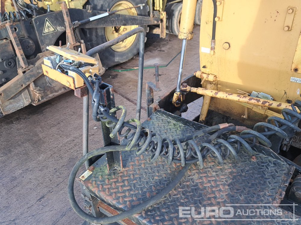 Асфальтоукладчик Bitelli BB30: фото 18