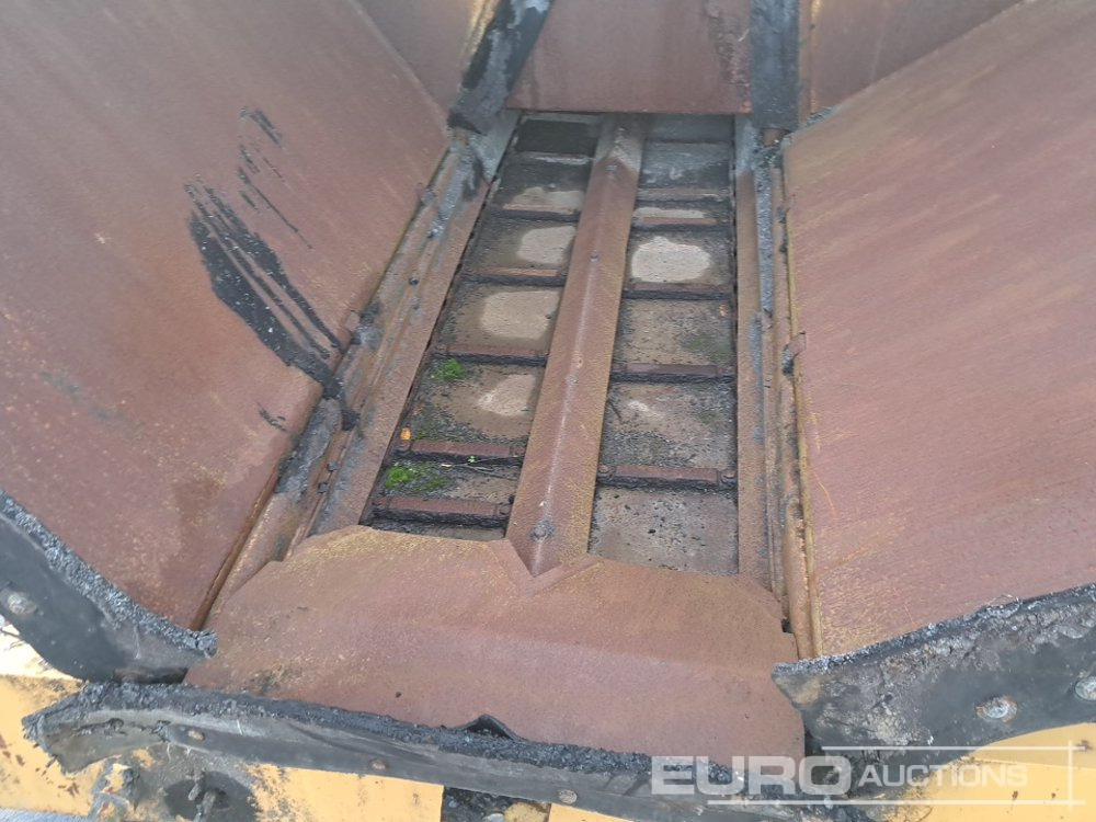 Асфальтоукладчик Bitelli BB30: фото 11