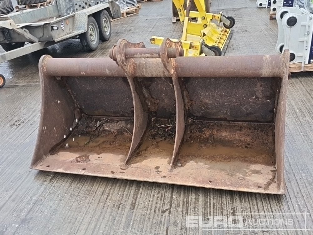 Case 72" Ditching Bucket 65mm Pin to suit 13 Ton Excavator - Ковш: фото 2 Case 72" Ditching Bucket 65mm Pin to suit 13 Ton Excavator - Ковш: фото 2