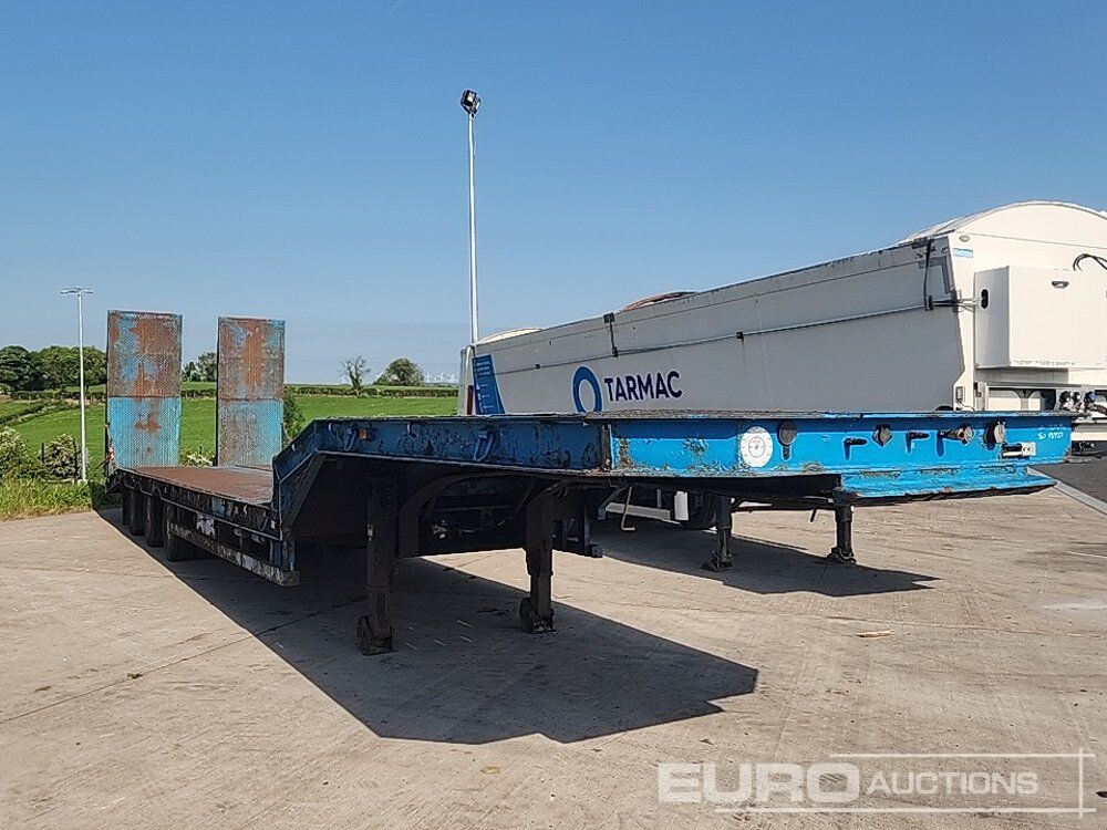Chieftain Tri Axle Extendable Step Frame Low Loader Trailer, Hydraulic Ramps - Низкорамный полуприцеп: фото 4 Chieftain Tri Axle Extendable Step Frame Low Loader Trailer, Hydraulic Ramps - Низкорамный полуприцеп: фото 4