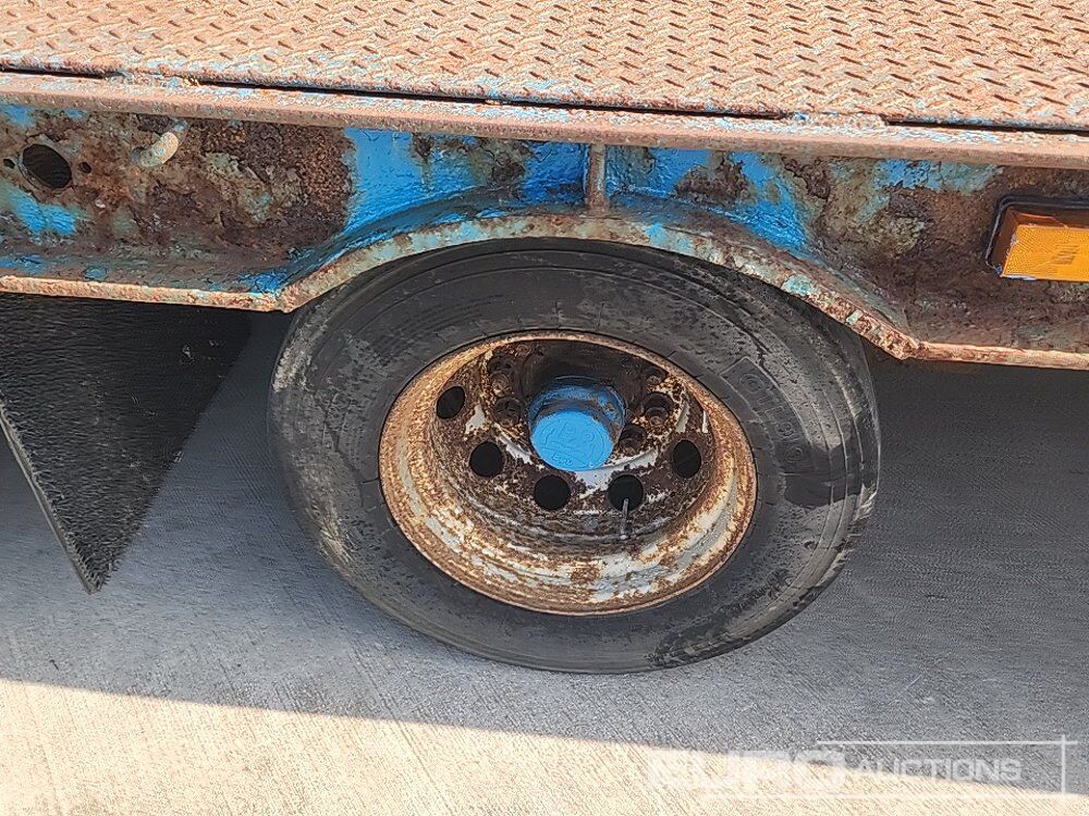 Chieftain Tri Axle Extendable Step Frame Low Loader Trailer, Hydraulic Ramps - Низкорамный полуприцеп: фото 5 Chieftain Tri Axle Extendable Step Frame Low Loader Trailer, Hydraulic Ramps - Низкорамный полуприцеп: фото 5
