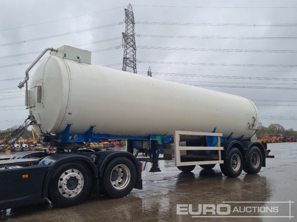 Clayton Twin Axle Tanker Trailer, Rear Steer, Stainless Steel Tank (Plating Certificate Available) - Полуприцеп-цистерна: фото 1 Clayton Twin Axle Tanker Trailer, Rear Steer, Stainless Steel Tank (Plating Certificate Available) - Полуприцеп-цистерна: фото 1