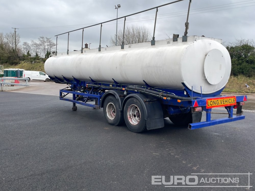 Crane Fruehauf Twin Axle Tanker - Полуприцеп-цистерна: фото 3 Crane Fruehauf Twin Axle Tanker - Полуприцеп-цистерна: фото 3