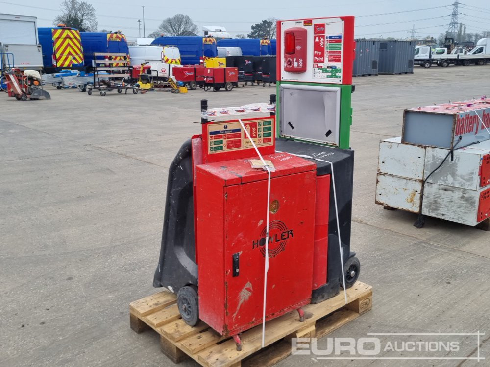 Fire Extinguisher Station (2 of), 110Volt Infared Heater - Строительное оборудование: фото 1 Fire Extinguisher Station (2 of), 110Volt Infared Heater - Строительное оборудование: фото 1