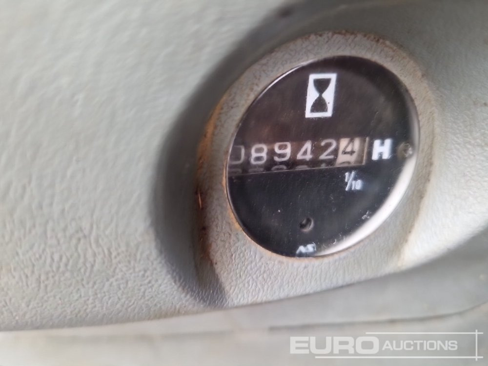 Гусеничный экскаватор Hitachi EX135: фото 47