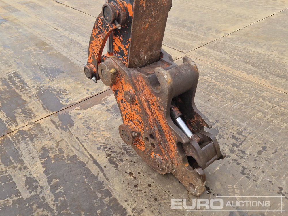 Гусеничный экскаватор Hitachi EX135: фото 9