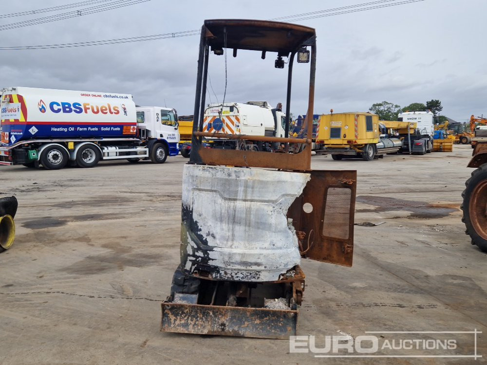 JCB 16C-1 - Мини-экскаватор: фото 4 JCB 16C-1 - Мини-экскаватор: фото 4
