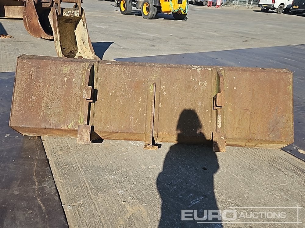 JCB 92" Loading Bucket to suit Telehandler - Ковш: фото 4 JCB 92" Loading Bucket to suit Telehandler - Ковш: фото 4