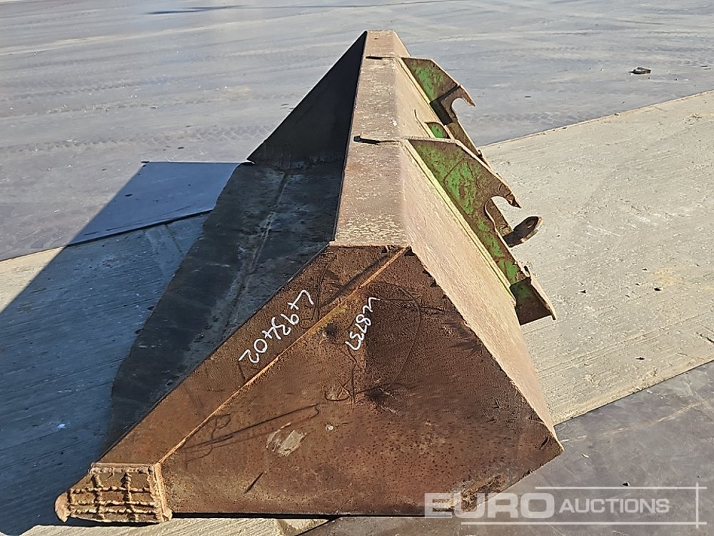 JCB 92" Loading Bucket to suit Telehandler - Ковш: фото 2 JCB 92" Loading Bucket to suit Telehandler - Ковш: фото 2