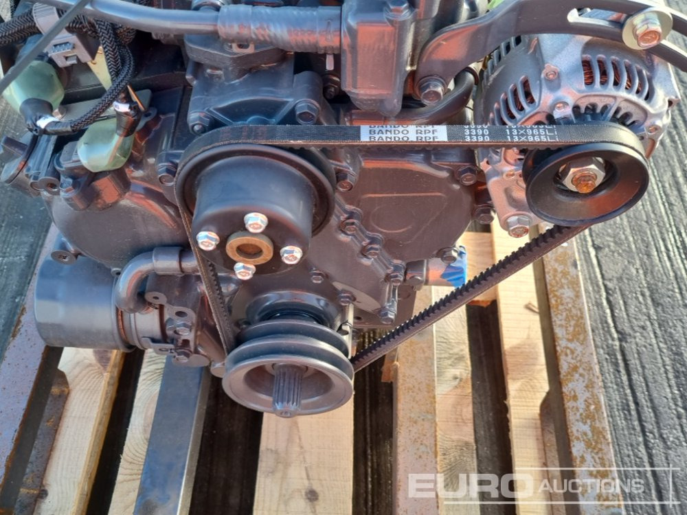 Двигатель Kubota V2403: фото 9