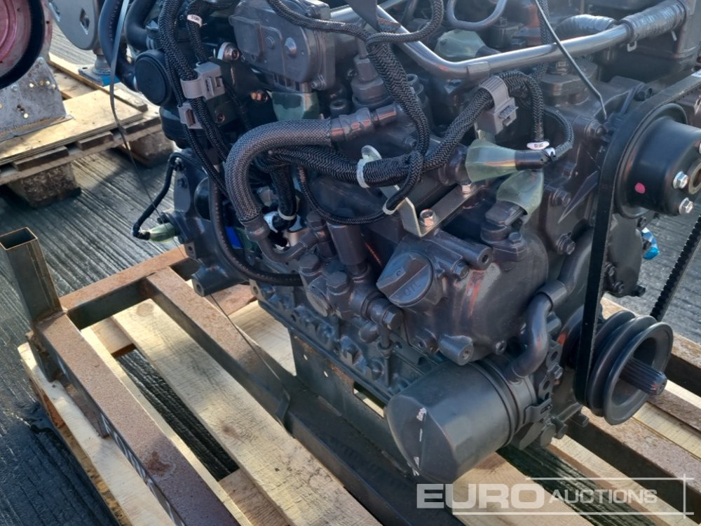 Двигатель Kubota V2403: фото 22