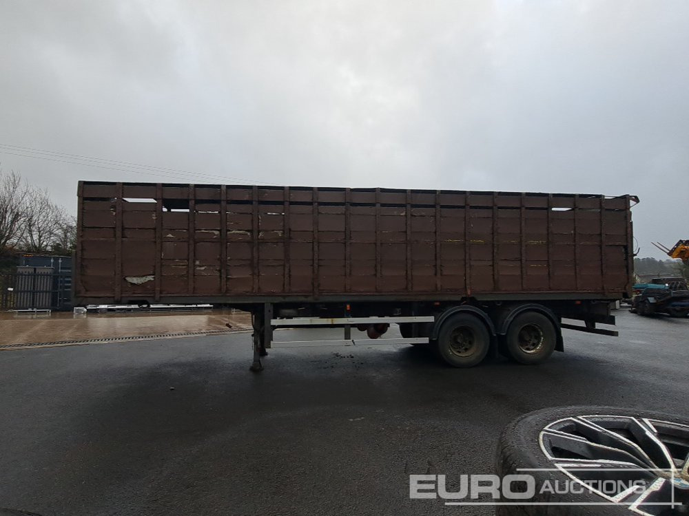 M&G 33" Twin Axle Flat Trailer, Demountable Livestock Body - Полуприцеп для перевозки животных: фото 2 M&G 33" Twin Axle Flat Trailer, Demountable Livestock Body - Полуприцеп для перевозки животных: фото 2