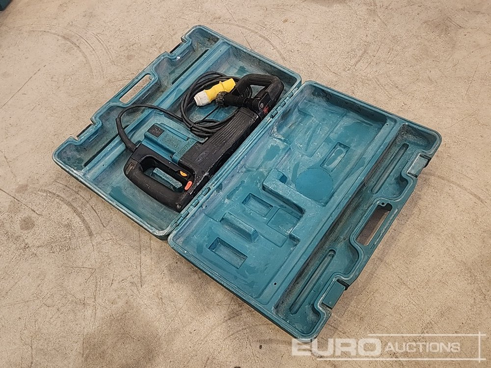 Makita HM1100 110 Volt Breaker - Строительное оборудование: фото 2 Makita HM1100 110 Volt Breaker - Строительное оборудование: фото 2