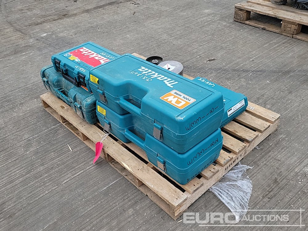 Makita HR3210C 110Volt Hammer Drill, GA9020 110Volt Angle Grinder (2 of), HP2050 110Volt Drill, 4350FCT 110Volt Jigsaw, GA4530R 110 Volt Angle Grinder - Строительное оборудование: фото 3 Makita HR3210C 110Volt Hammer Drill, GA9020 110Volt Angle Grinder (2 of), HP2050 110Volt Drill, 4350FCT 110Volt Jigsaw, GA4530R 110 Volt Angle Grinder - Строительное оборудование: фото 3