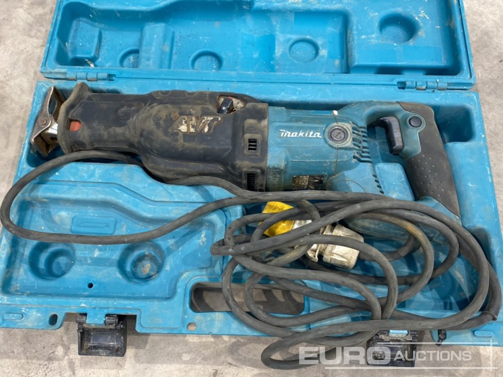 Makita JR3070CT 110 Volt Recip Saw & Makita HM0870C 110 Volt Breaker (2 of) - Строительное оборудование: фото 5 Makita JR3070CT 110 Volt Recip Saw & Makita HM0870C 110 Volt Breaker (2 of) - Строительное оборудование: фото 5