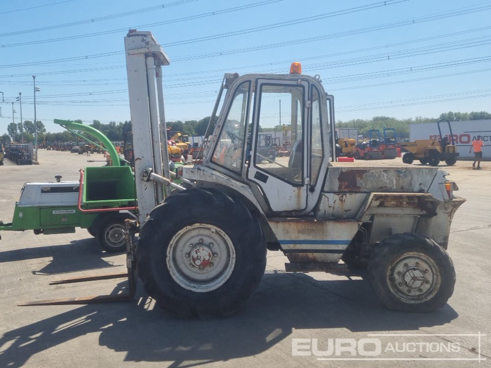 Manitou Diesel Rough Terrain Forklift, 2 Stage Mast, Forks - Внедорожный погрузчик: фото 2 Manitou Diesel Rough Terrain Forklift, 2 Stage Mast, Forks - Внедорожный погрузчик: фото 2