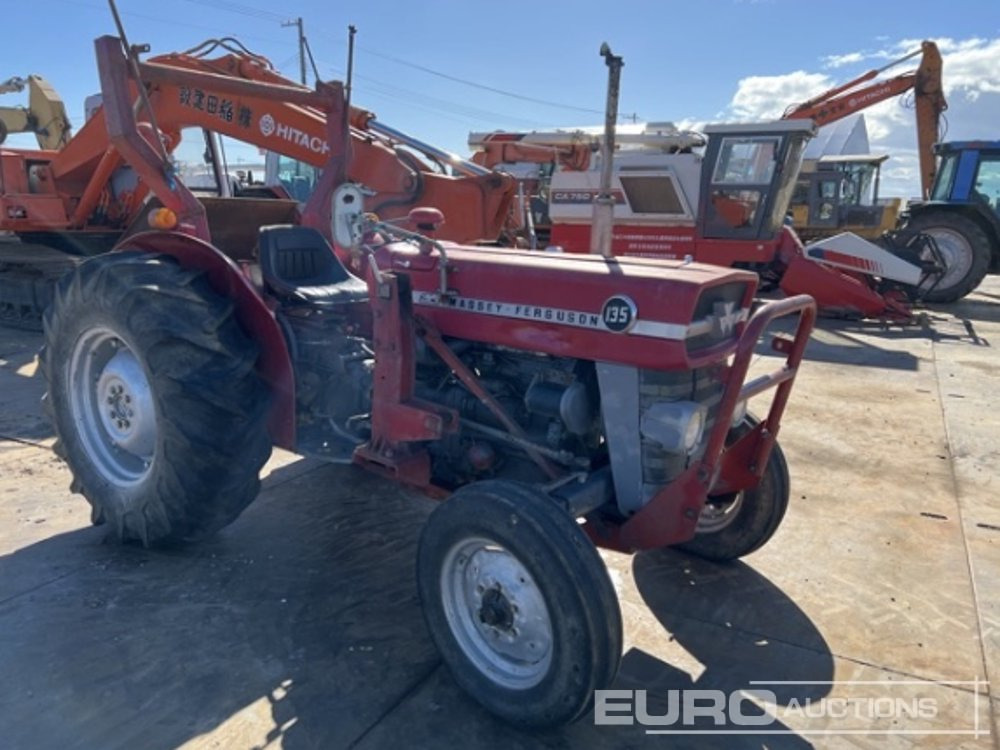 Massey Ferguson 135 - Трактор: фото 2 Massey Ferguson 135 - Трактор: фото 2