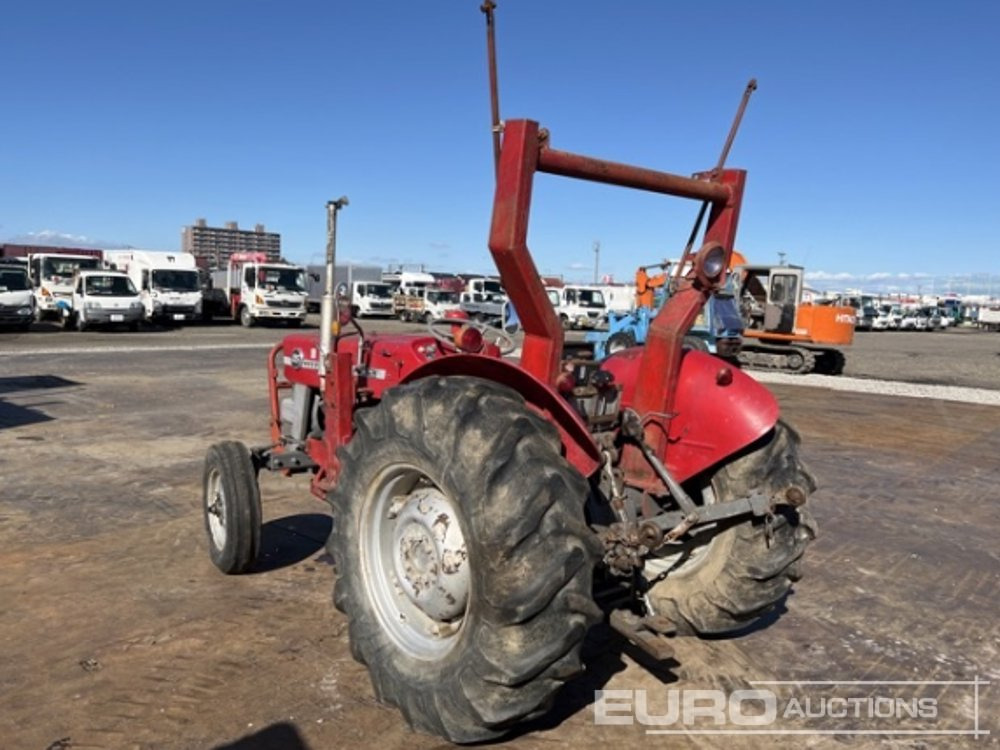 Massey Ferguson 135 - Трактор: фото 4 Massey Ferguson 135 - Трактор: фото 4