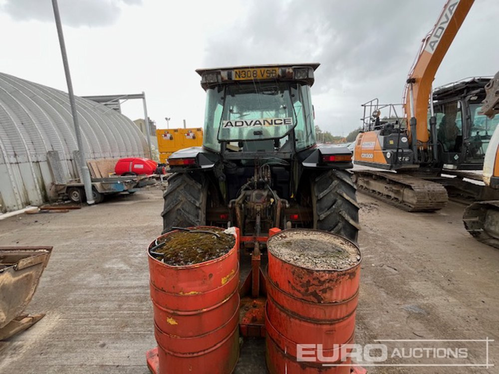 Massey Ferguson 6120 - Трактор: фото 4 Massey Ferguson 6120 - Трактор: фото 4