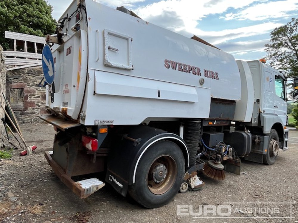 Mercedes Benz AXOR 1829 - Подметально-уборочная машина: фото 4 Mercedes Benz AXOR 1829 - Подметально-уборочная машина: фото 4