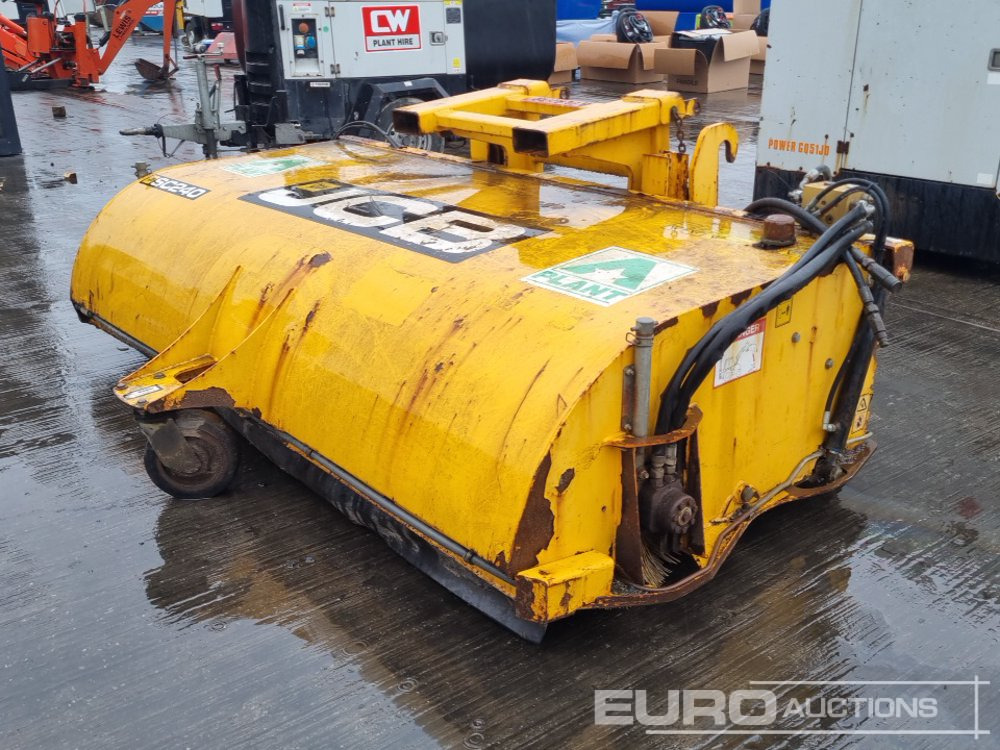 2014 JCB SC240 - Погрузочно-разгрузочная техника: фото 1 2014 JCB SC240 - Погрузочно-разгрузочная техника: фото 1
