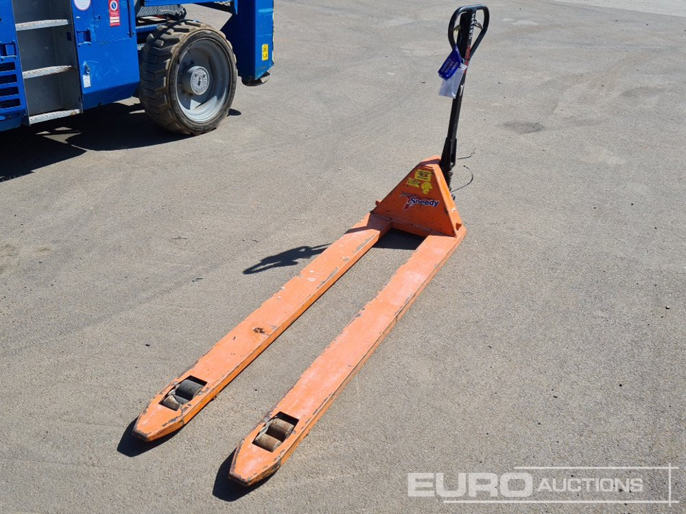 Long Forked Pallet Truck - Погрузочно-разгрузочная техника: фото 1 Long Forked Pallet Truck - Погрузочно-разгрузочная техника: фото 1