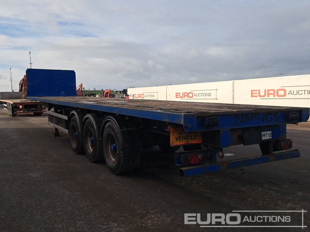 SDC 45' Tri Axle Flat Trailer, BPW Axles, Goal Post Sockets, Twist Locks - Полуприцеп бортовой/ Платформа: фото 3 SDC 45' Tri Axle Flat Trailer, BPW Axles, Goal Post Sockets, Twist Locks - Полуприцеп бортовой/ Платформа: фото 3