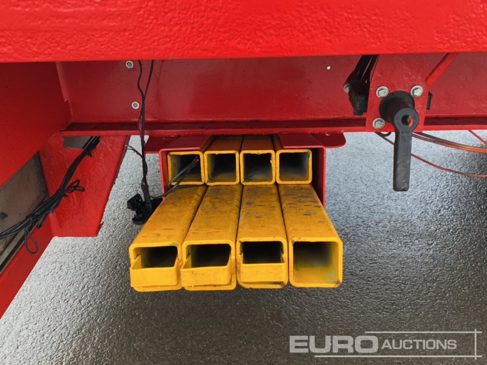 Полуприцеп бортовой/ Платформа SDC 45' Tri Axle Flat Trailer, BPW Axles: фото 18 Полуприцеп бортовой/ Платформа SDC 45' Tri Axle Flat Trailer, BPW Axles: фото 18