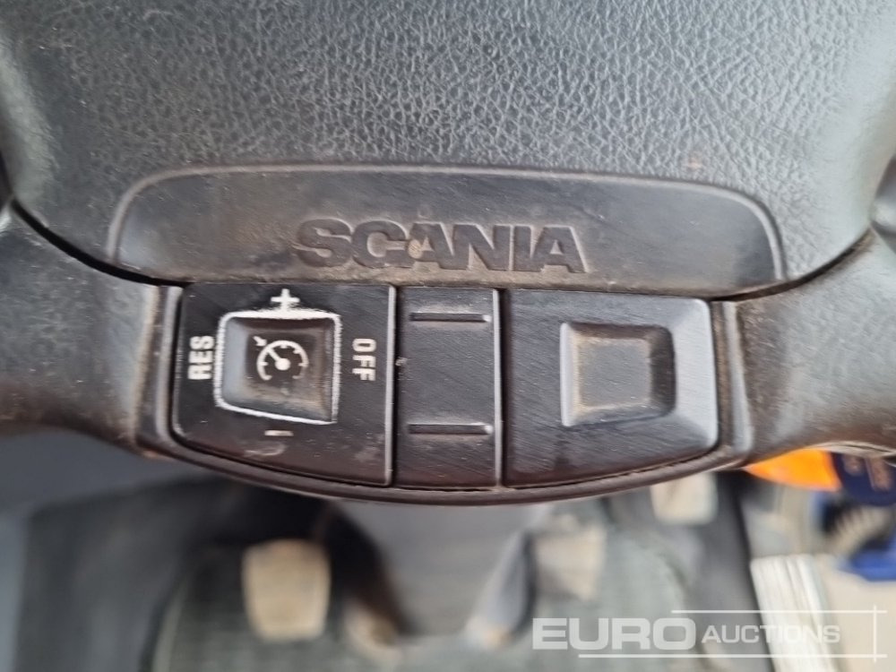 Самосвал Scania P400: фото 41