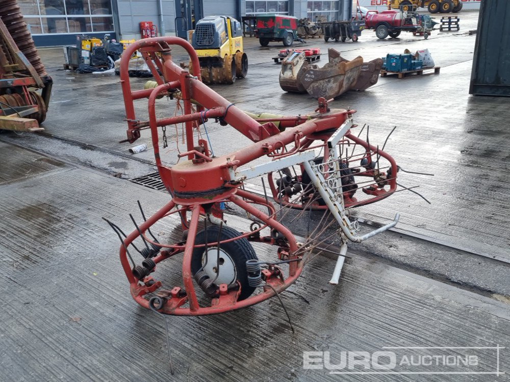 PTO Driven Hay Tedder to suit 3 Point Linkage - Сельскохозяйственная техника: фото 3 PTO Driven Hay Tedder to suit 3 Point Linkage - Сельскохозяйственная техника: фото 3