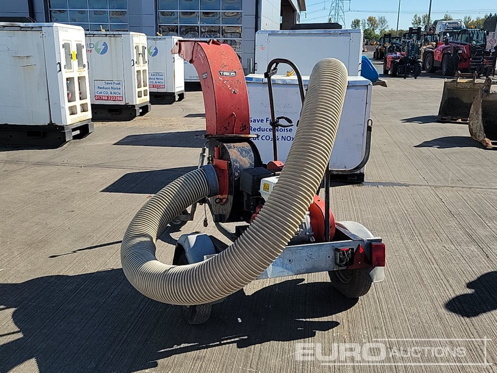 Trilo Petrol Towable Vacuum Loader, Honda Engine - Сельскохозяйственная техника: фото 3 Trilo Petrol Towable Vacuum Loader, Honda Engine - Сельскохозяйственная техника: фото 3
