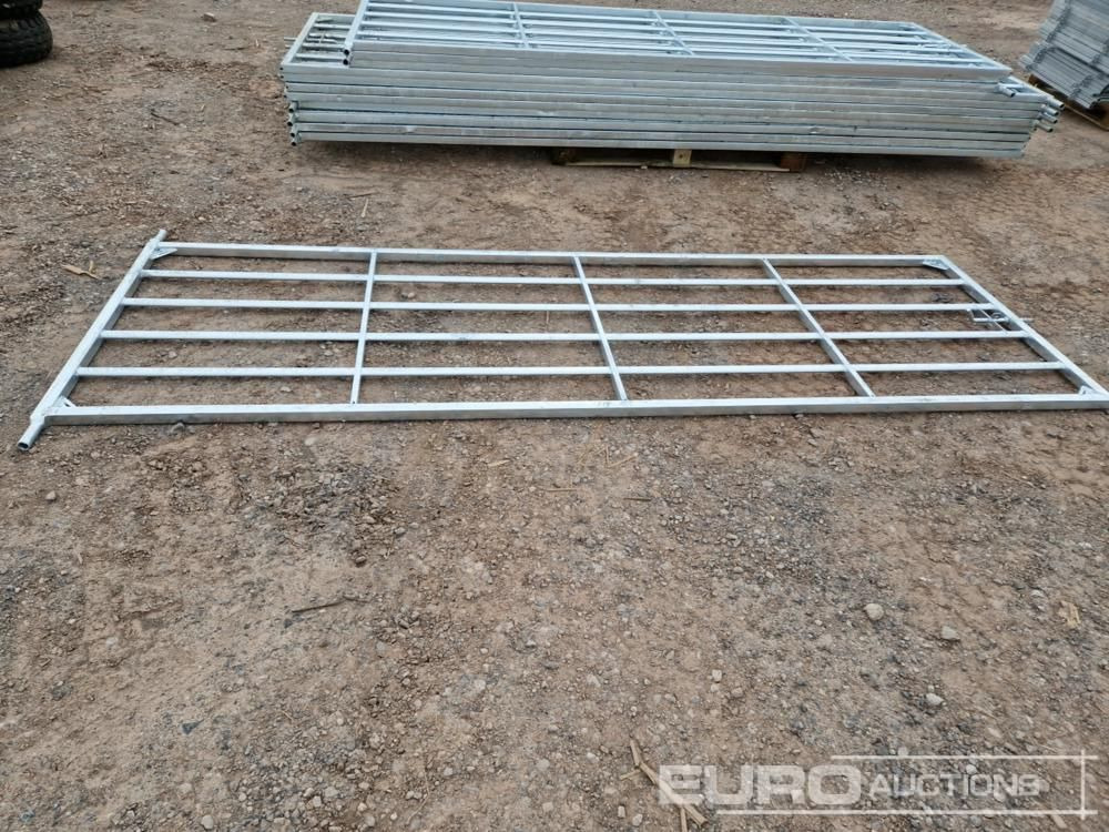 Unused 12' Galanised Gate - Сельскохозяйственная техника: фото 2 Unused 12' Galanised Gate - Сельскохозяйственная техника: фото 2